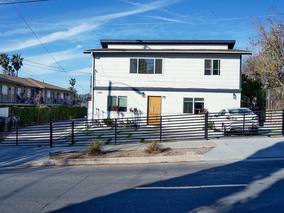 1st image of 1385 N Marengo Ave #201
