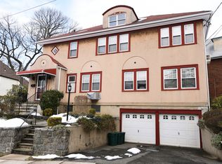 49 8th St, New Rochelle, NY 10801