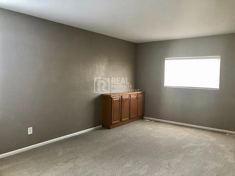 4020 Berwick Ln — Photo 15
