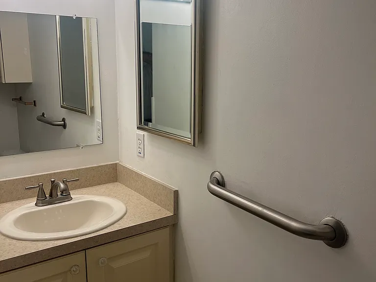 75 Royal Oak Ct #206 — Photo 12