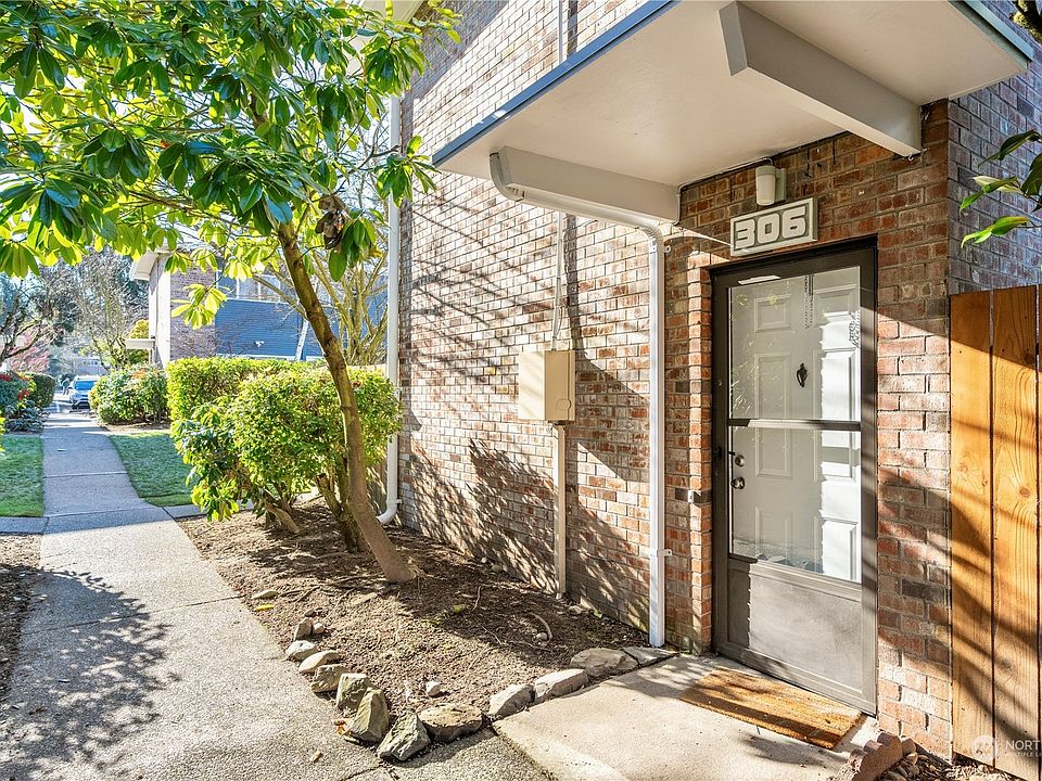 1st image of 12245 SE 56 Street #306