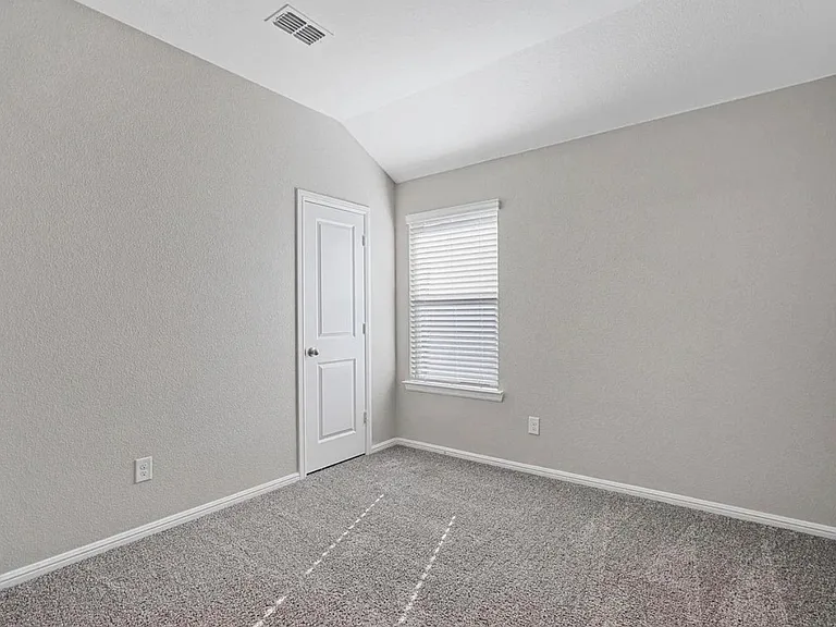 9724 Apex Dr — Photo 10