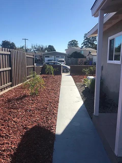 2 bed, 1000 sqft, $3,975 — Photo 3