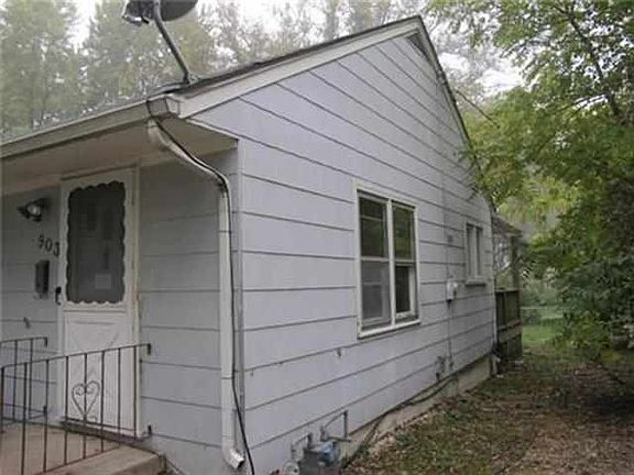 4th image of 903 N 10th St