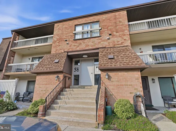 58102 Delaire Landing Rd #102, Philadelphia, PA 19114