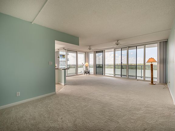 4th image of 3554 Ocean Drive #901