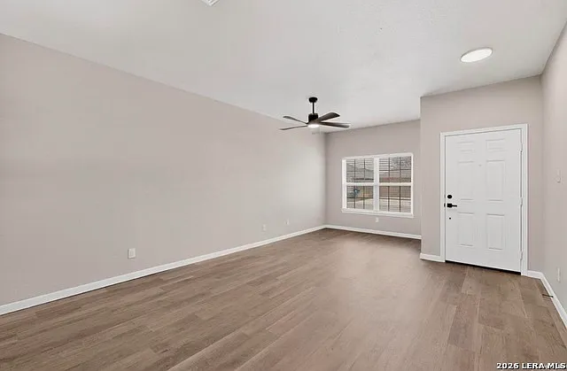 5 bed, 2.5 bath, 2540 sqft, $2,085 — Photo 4