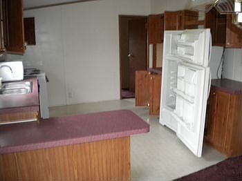 1997 24 x 52 Redman kitchen