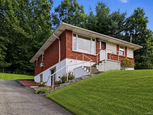 80 Greenwood Drive, Beacon, NY 12508