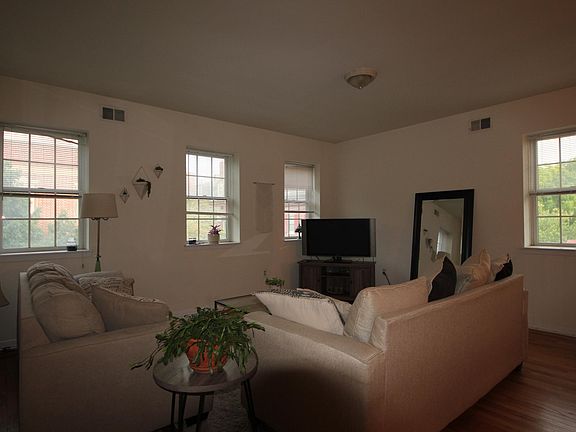3rd image of 266 S 4th St #F