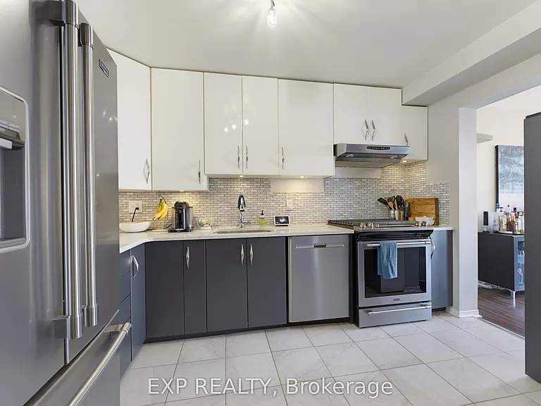 2215 Silverado Cres — Photo 16