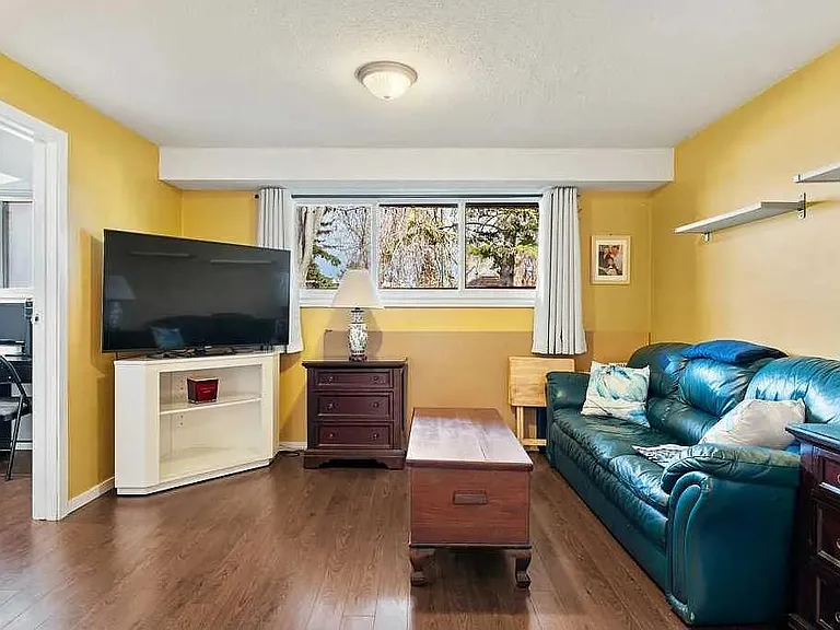 6703 Huntsbay Rd NW — Photo 1