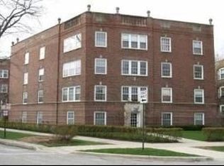 2000 Harrison St APT 1E, Evanston, IL 60201