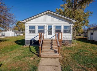 107 N Center St, Francisco, IN 47649