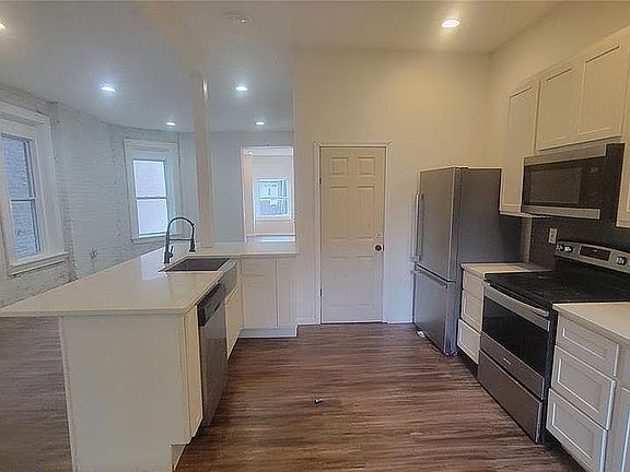 5th image of 3614 Iowa Ave