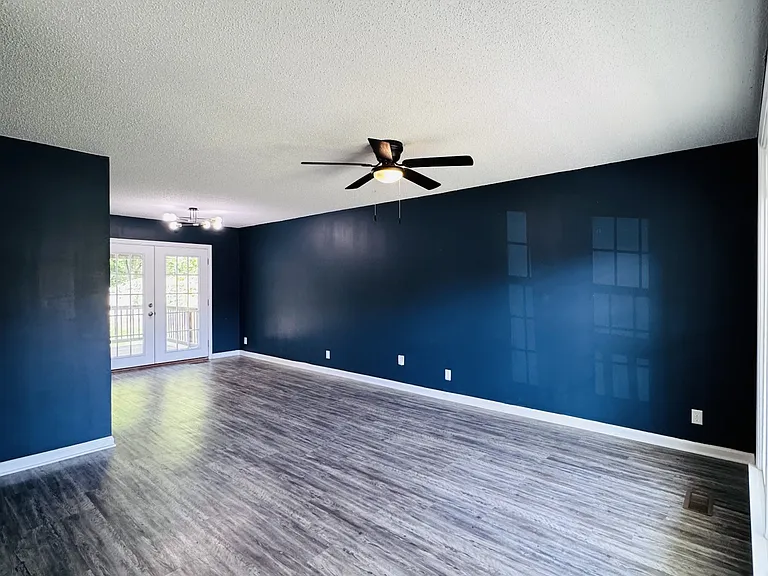 474 Bamburg Dr — Photo 4