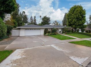 1220 Via Vallarta, Riverside, CA 92506