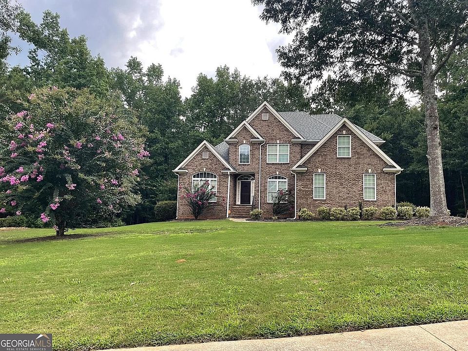 1st image of 140 Wesley Dr