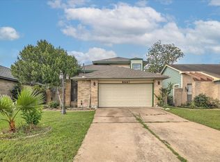 8667 Vinkins Rd, Houston, TX 77071