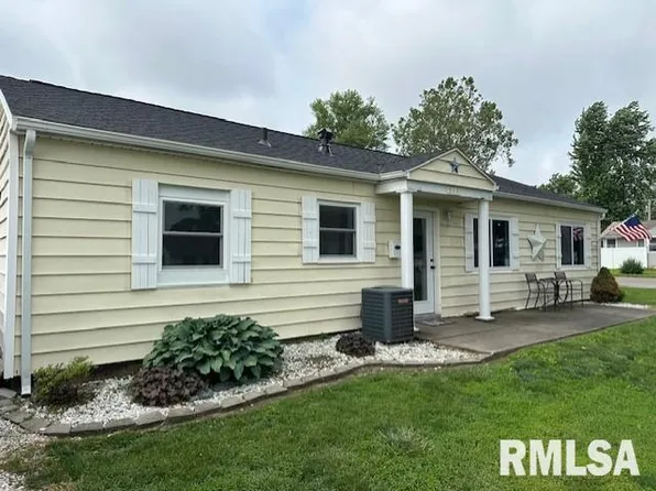 511 W Greenwood Ave, Jacksonville, IL 62650