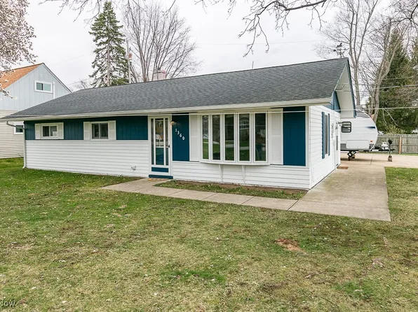 1360 Davista Ave, Madison, OH 44057