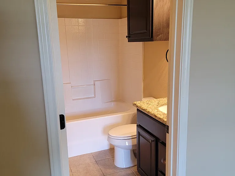 344 Newcomb Ln — Photo 7