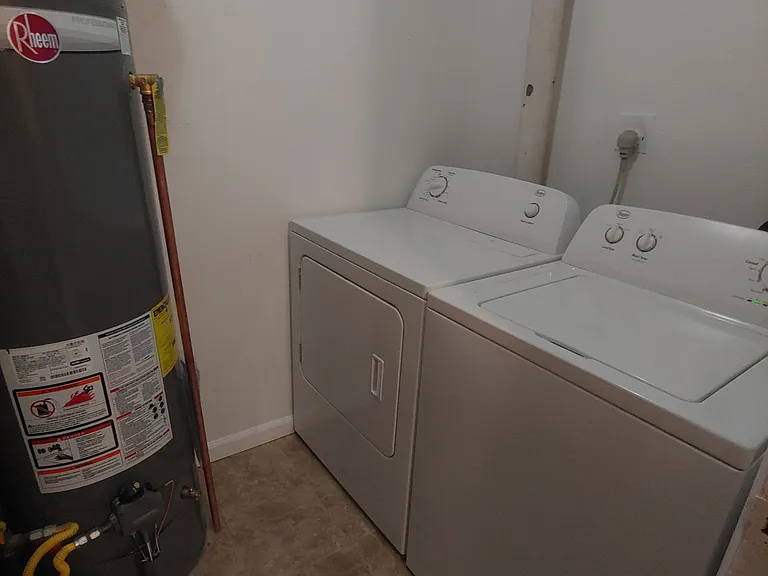 8603 Seasons Way — Photo 6