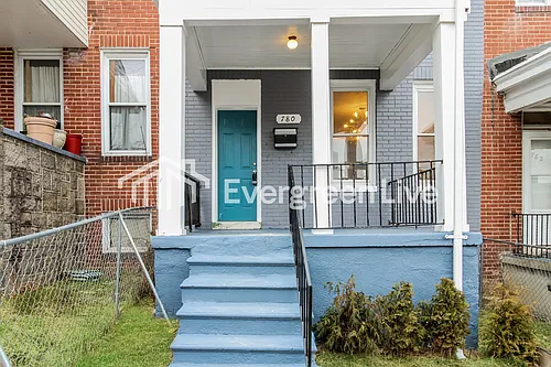 780 Linnard St Photo 1