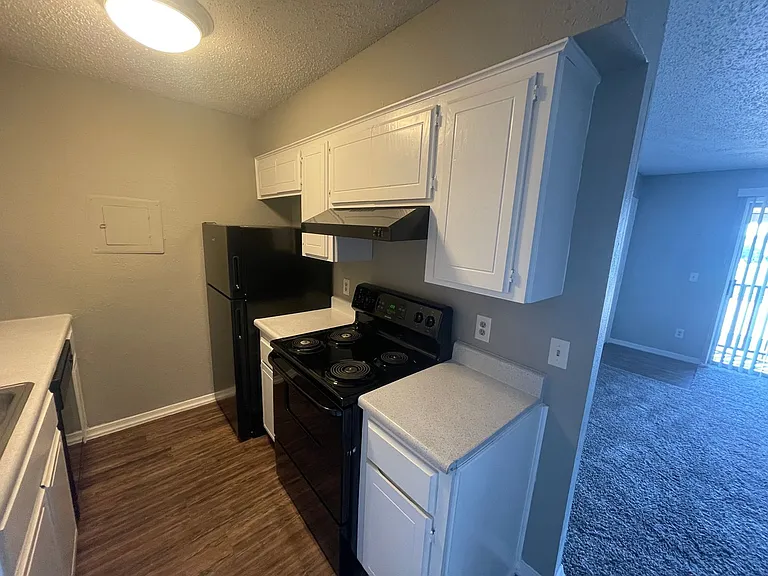 The Bryant Apartment Homes — Photo 31