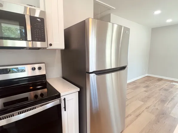1301 Delesseps Ave, Savannah, GA 31404