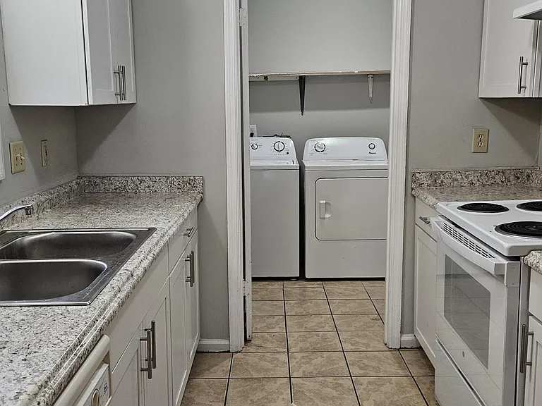 269 Pine Shadow Dr — Photo 2