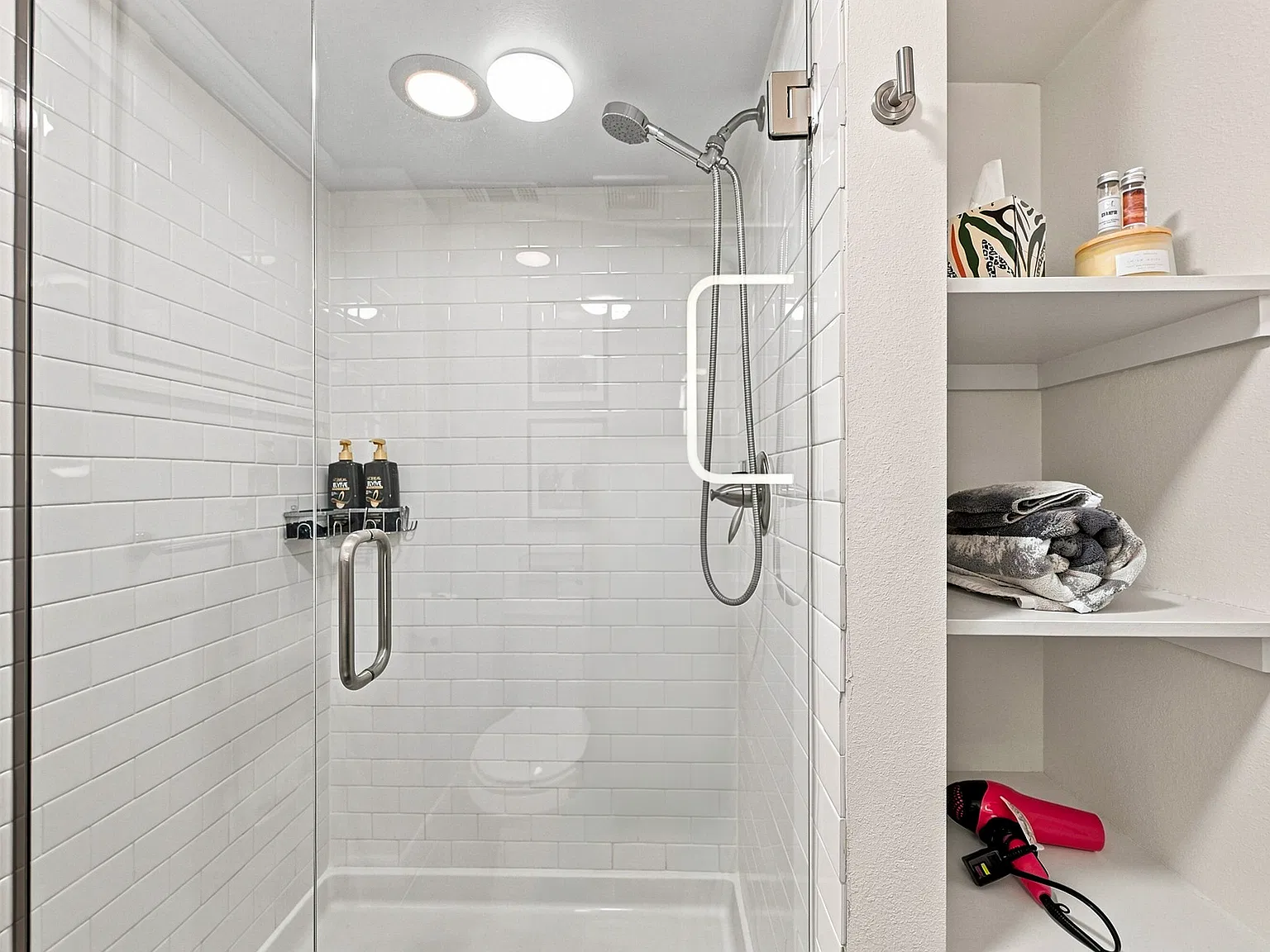 3 bed, 1707 sqft, $3,500 — Photo 2
