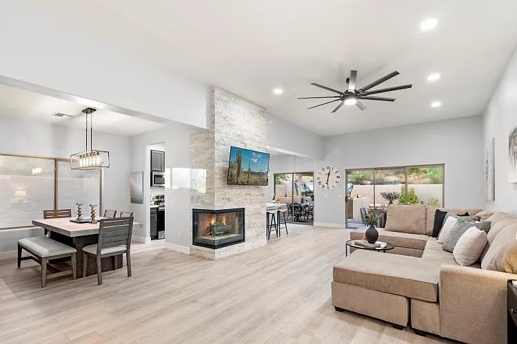 3 bed, 1751 sqft, $4,675 — Photo 4
