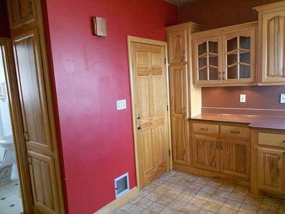 3rd image of 724 Madison Ave #724A