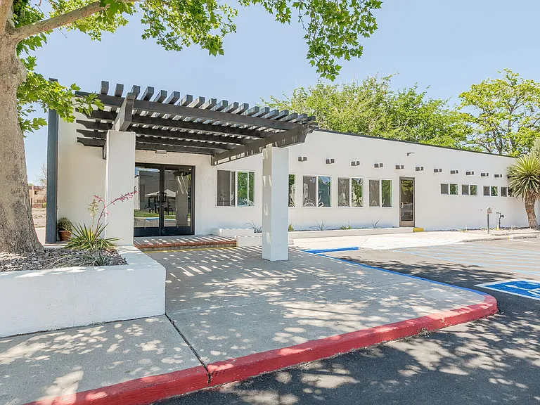 Valley Apartments — Photo 24