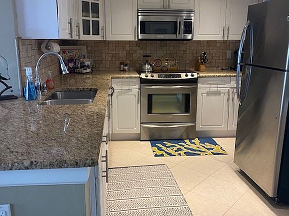5th image of 1900 Clifford St APT 707