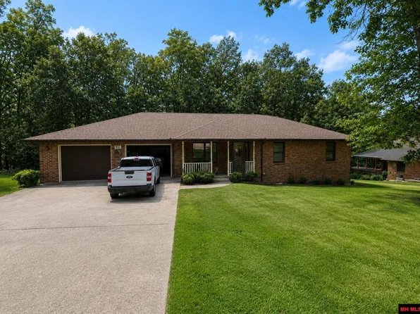 931 Pebblecreek Dr, Mountain Home, AR 72653