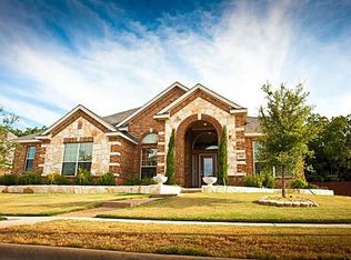 1802 Mahogany Trl, Garland, TX 75040