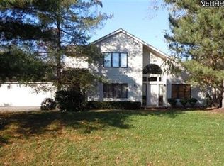 432 Chipping Ln, Auburn Township, OH 44023