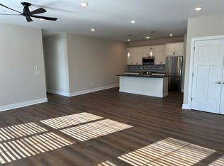 1806 Route 9d #2C, Cold Spring, NY 10516