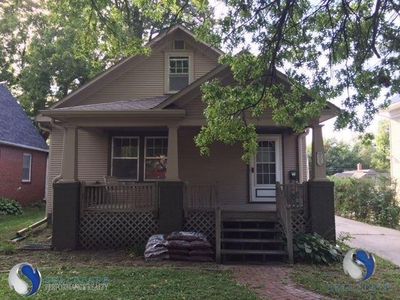855 S 33rd St, Lincoln, NE, 68510