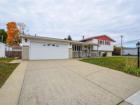 3rd image of 1307 Edgebrook Ave