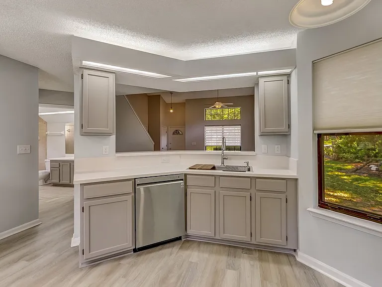 2406 Pirates Bay Dr — Photo 14
