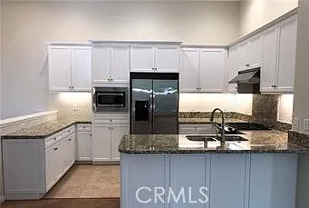 2 bed, 1365 sqft, $3,850 — Photo 3