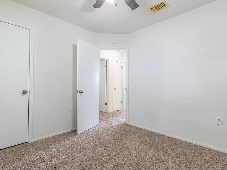8207 Middle Point — Photo 21