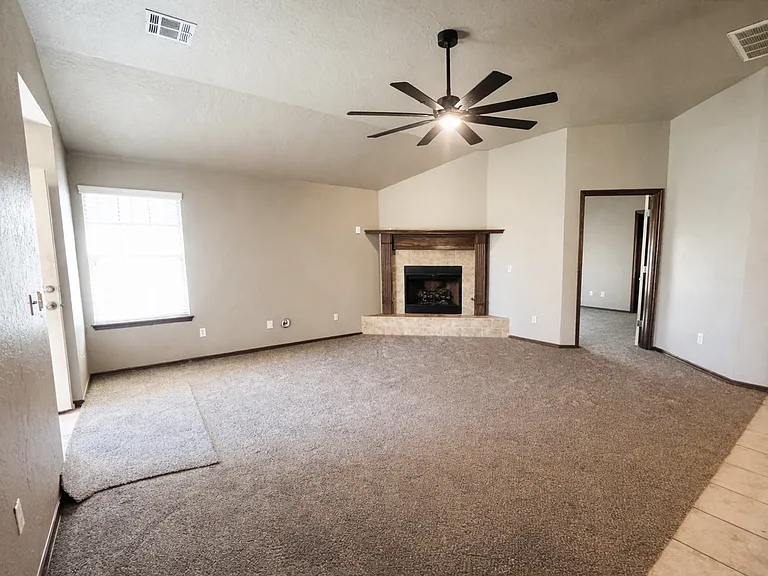15109 Kyle Dr #B — Photo 2