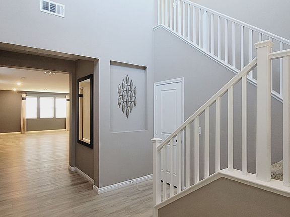 3rd image of 8745 Boa Vista Ave