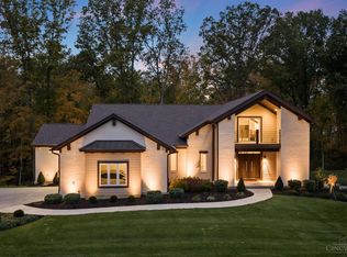 960 Oak Ridge Ln, Morrow, OH 45152