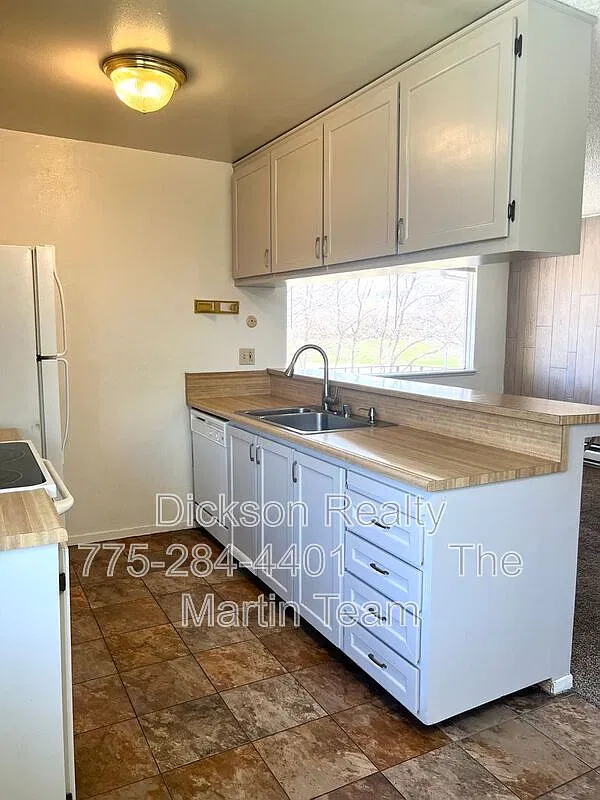 2 bed, 1.0 bath, 798 sqft, $1,550 — Photo 4