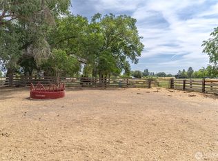 19627 Road A NE, Soap Lake, WA 98851